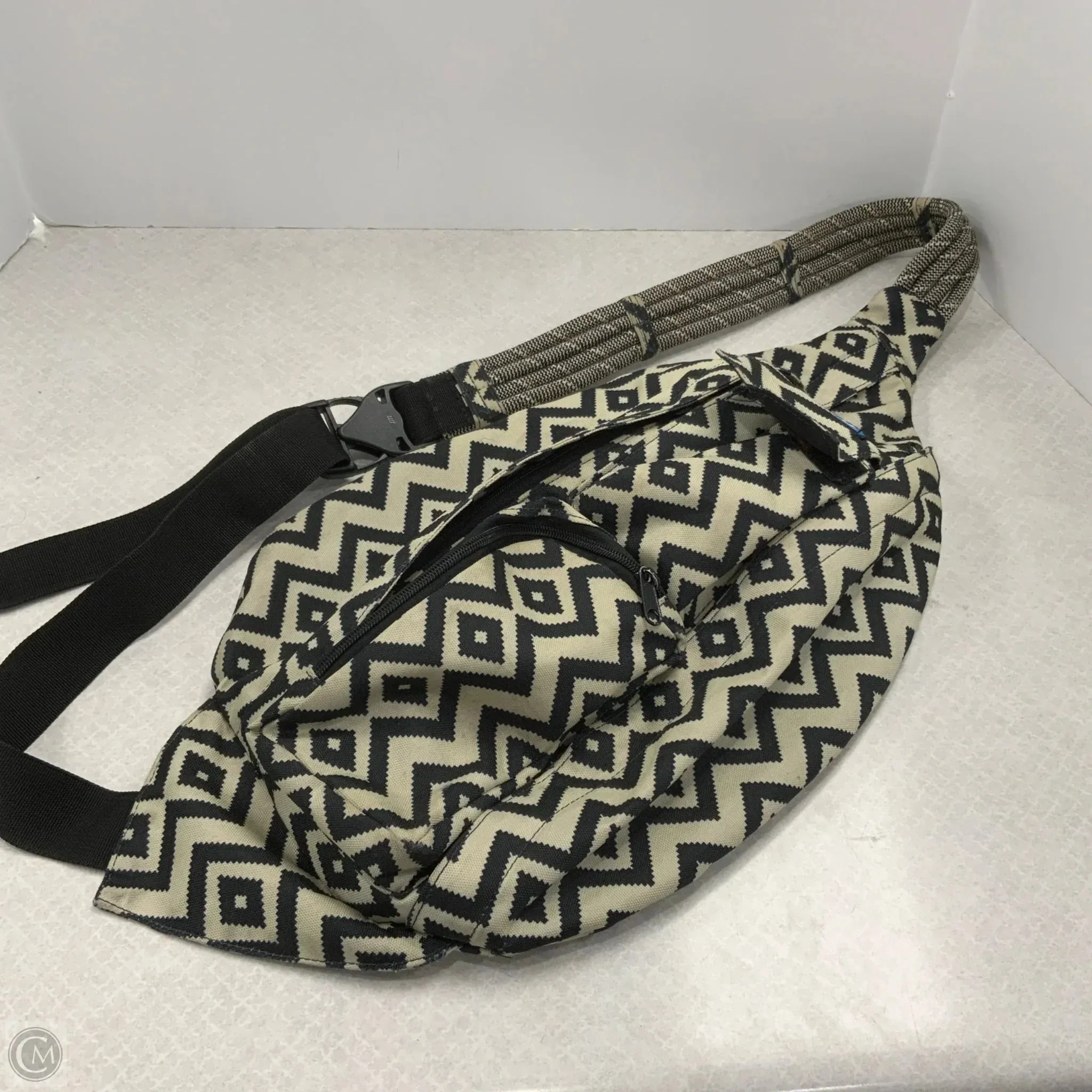 Backpack By Kavu, Size: Medium