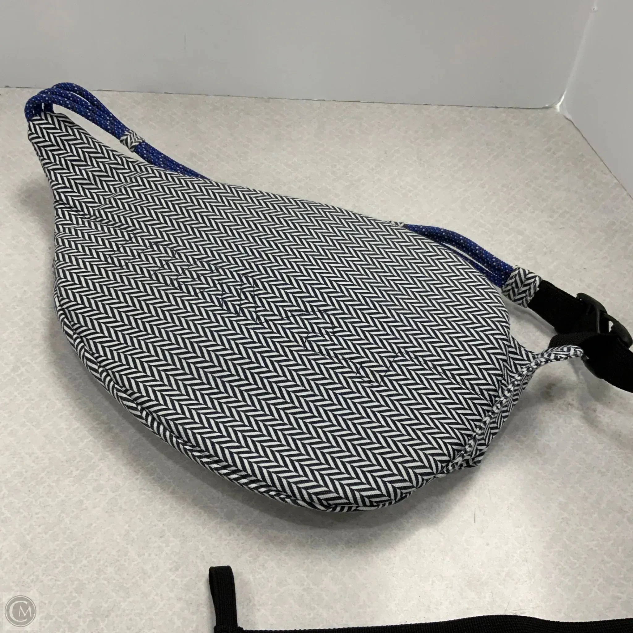 Backpack By Kavu, Size: Small