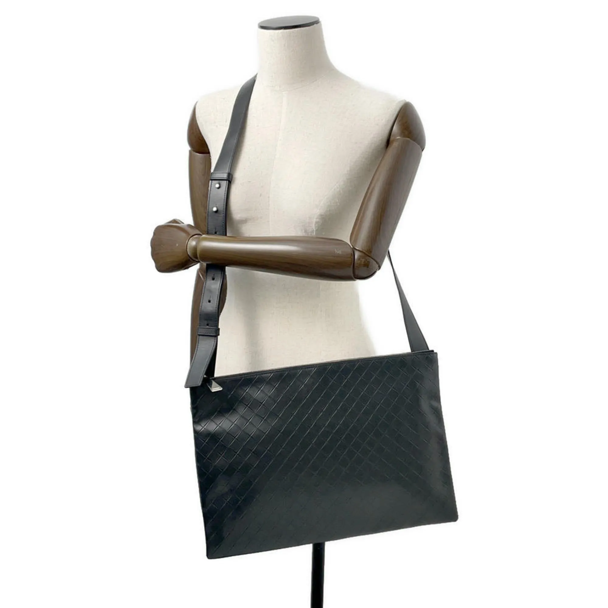 Bottega Veneta Intrecciato Leather Messenger Bag Shoulder Bag (Pre-Owned)