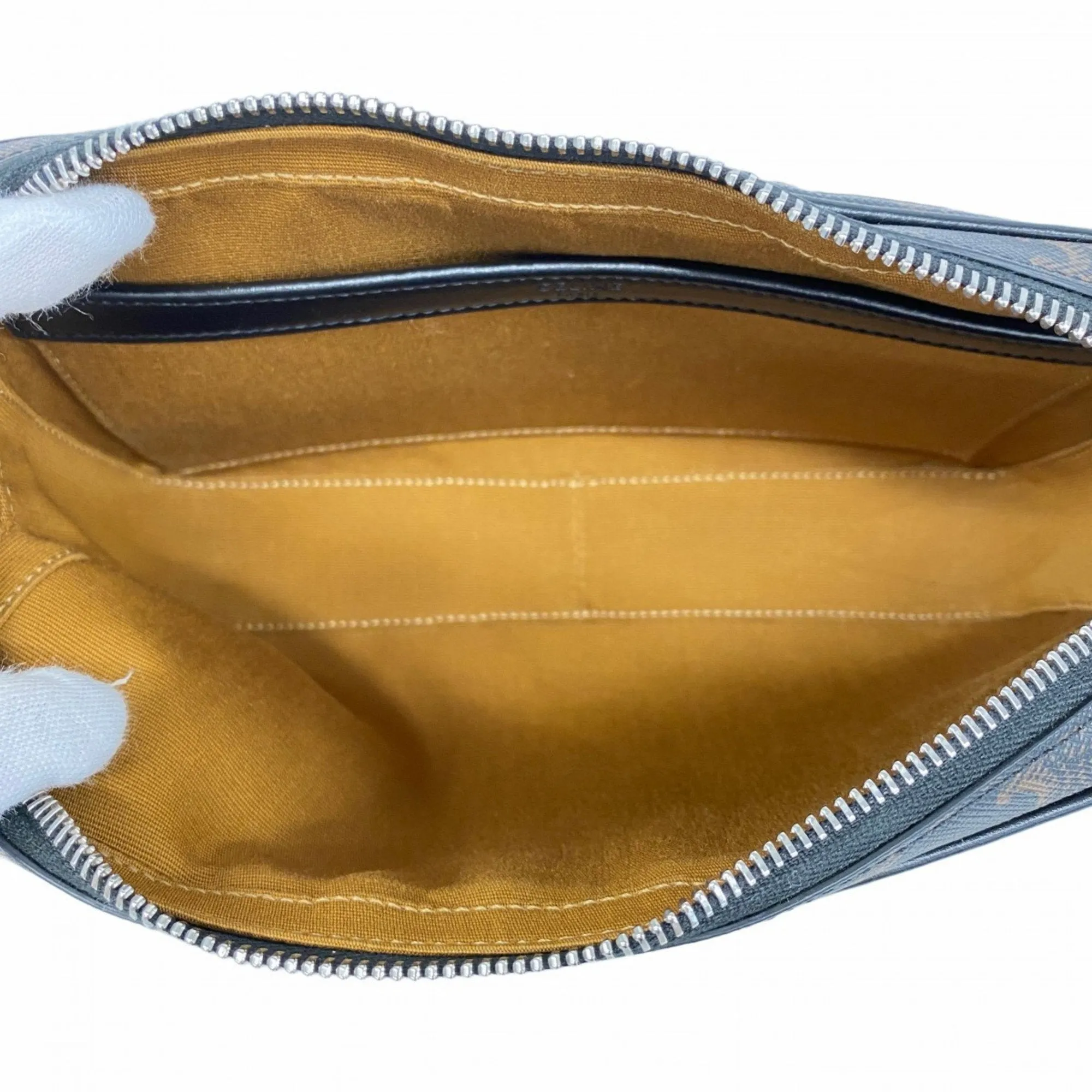 Celine Pvc Shoulder Bag (Pre-Owned)