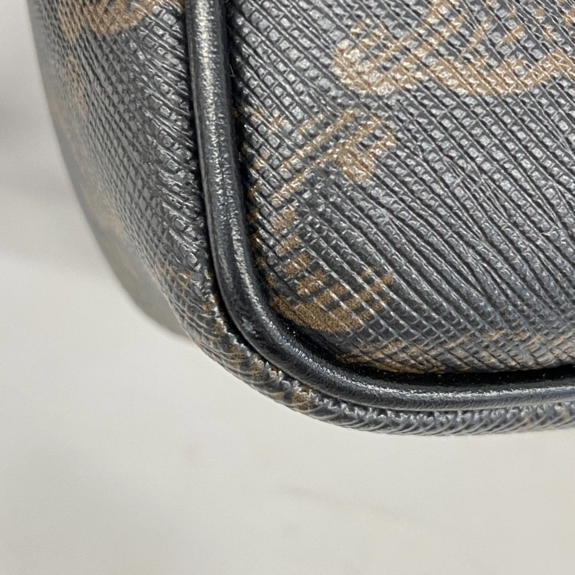 Celine Pvc Shoulder Bag (Pre-Owned)