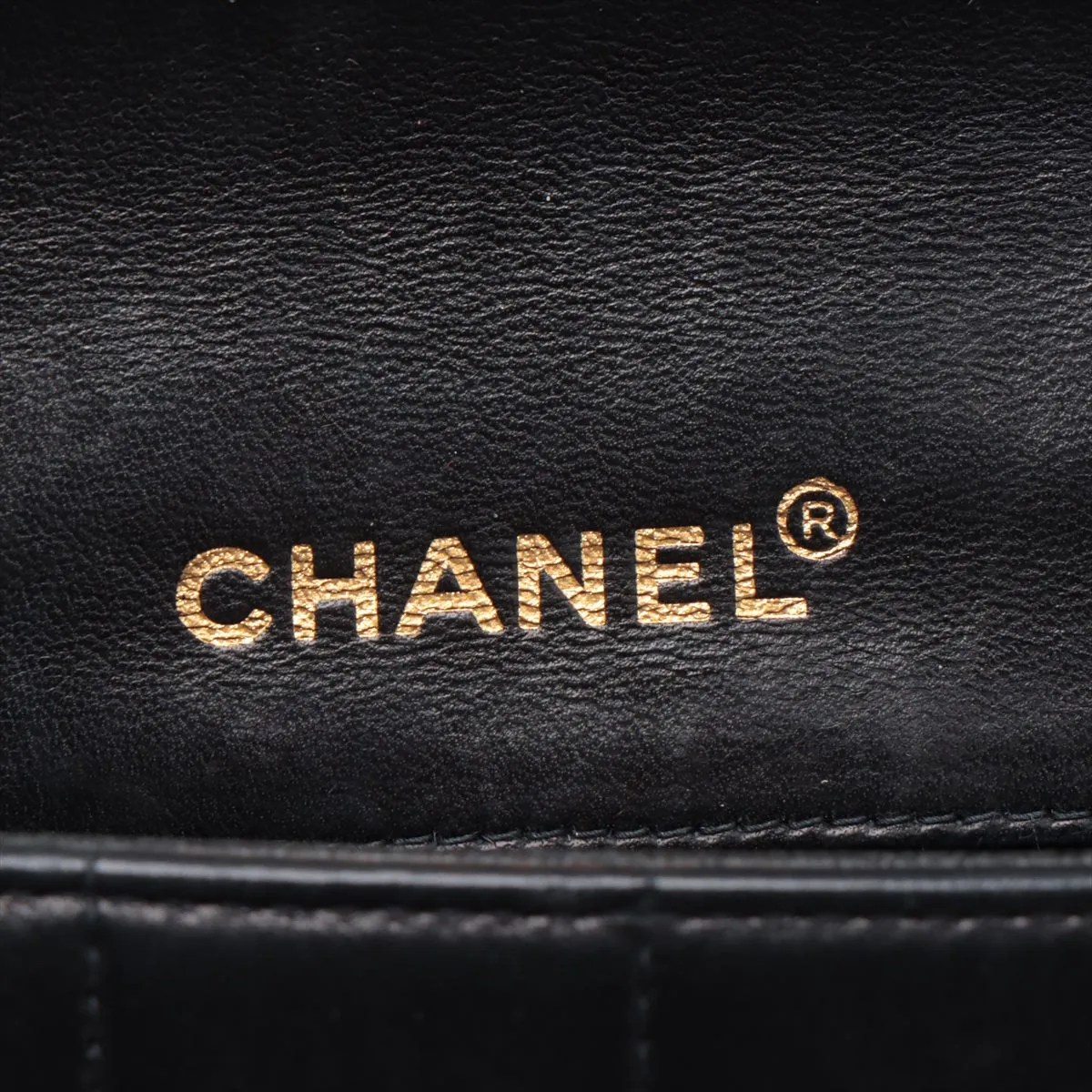 Chanel Chocolate Bar in Chain Shoulder Bag Black Gold  6th
