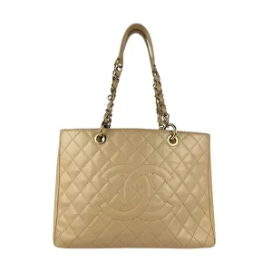 Chanel Grained Calfskin Shoulder Bag (Pre-Owned)