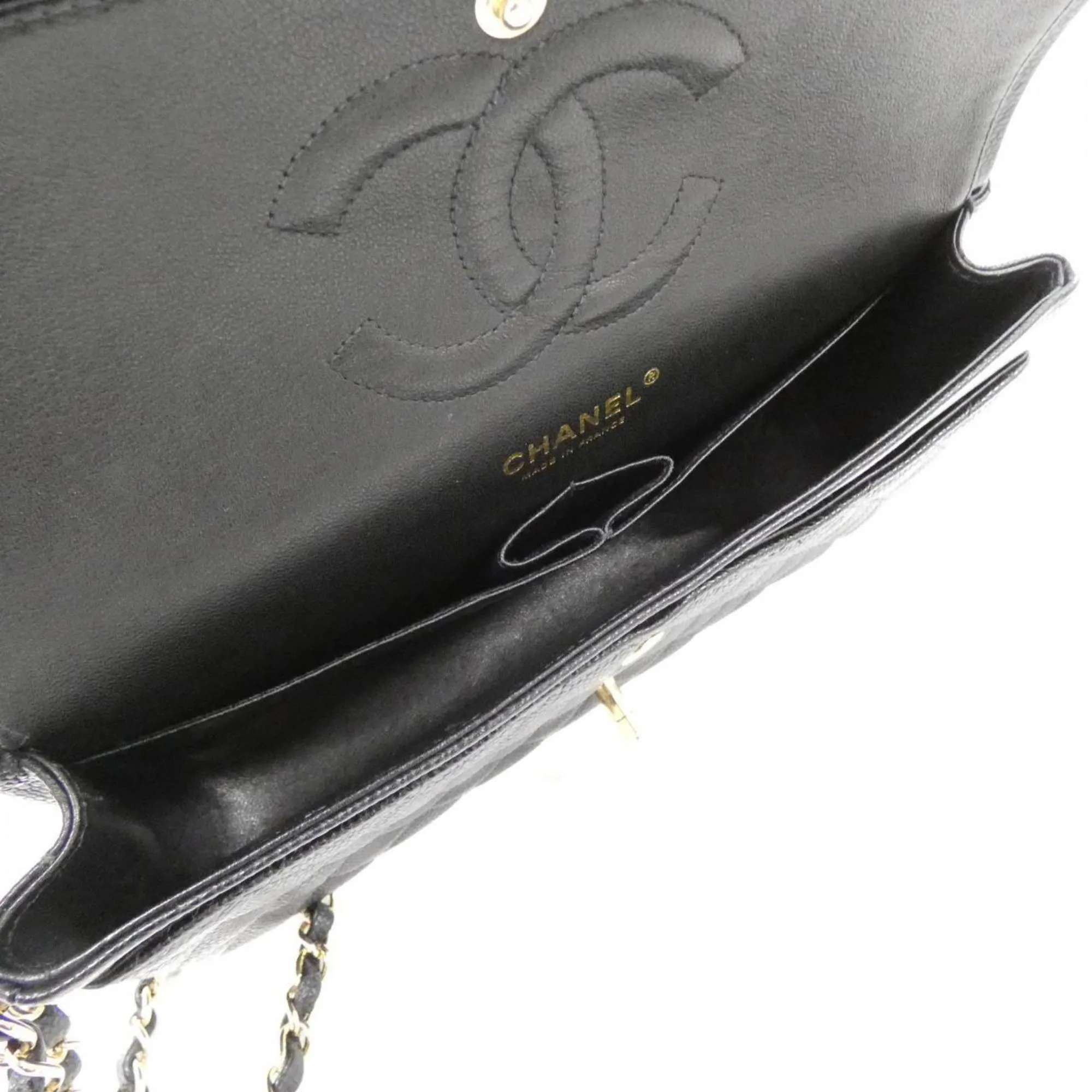 Chanel Grained Calfskin Shoulder Bag (Pre-Owned)