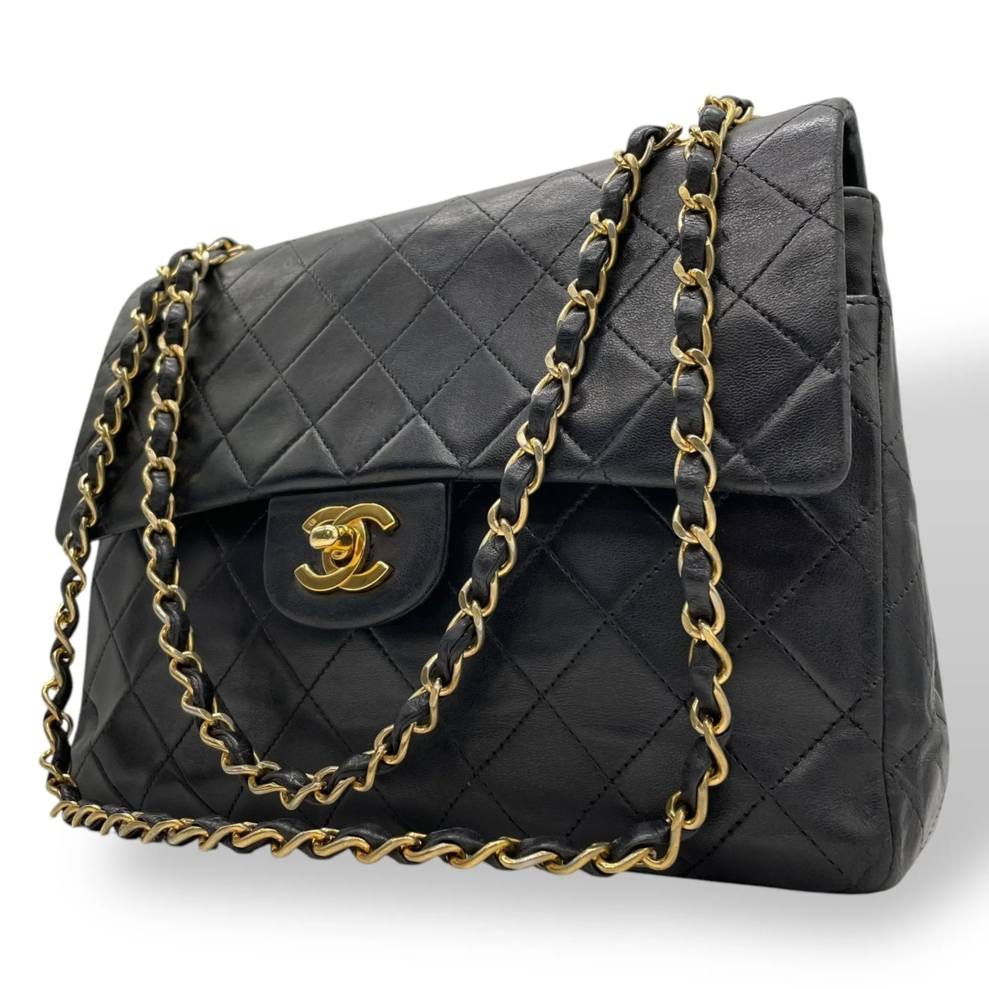 Chanel Leather Handbag Shoulder Bag (Pre-Owned)