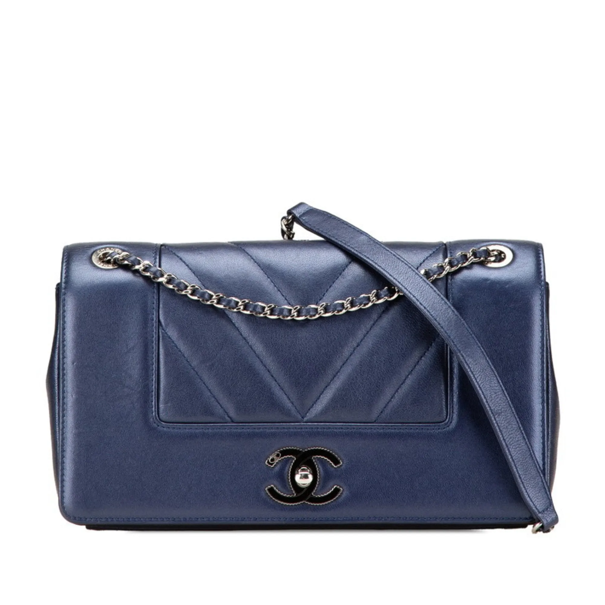 Chanel Leather Shoulder Bag (Pre-Owned)