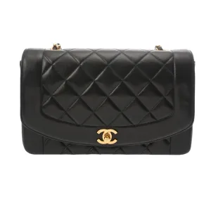 Chanel Matelasse Leather Shoulder Bag (Pre-Owned)