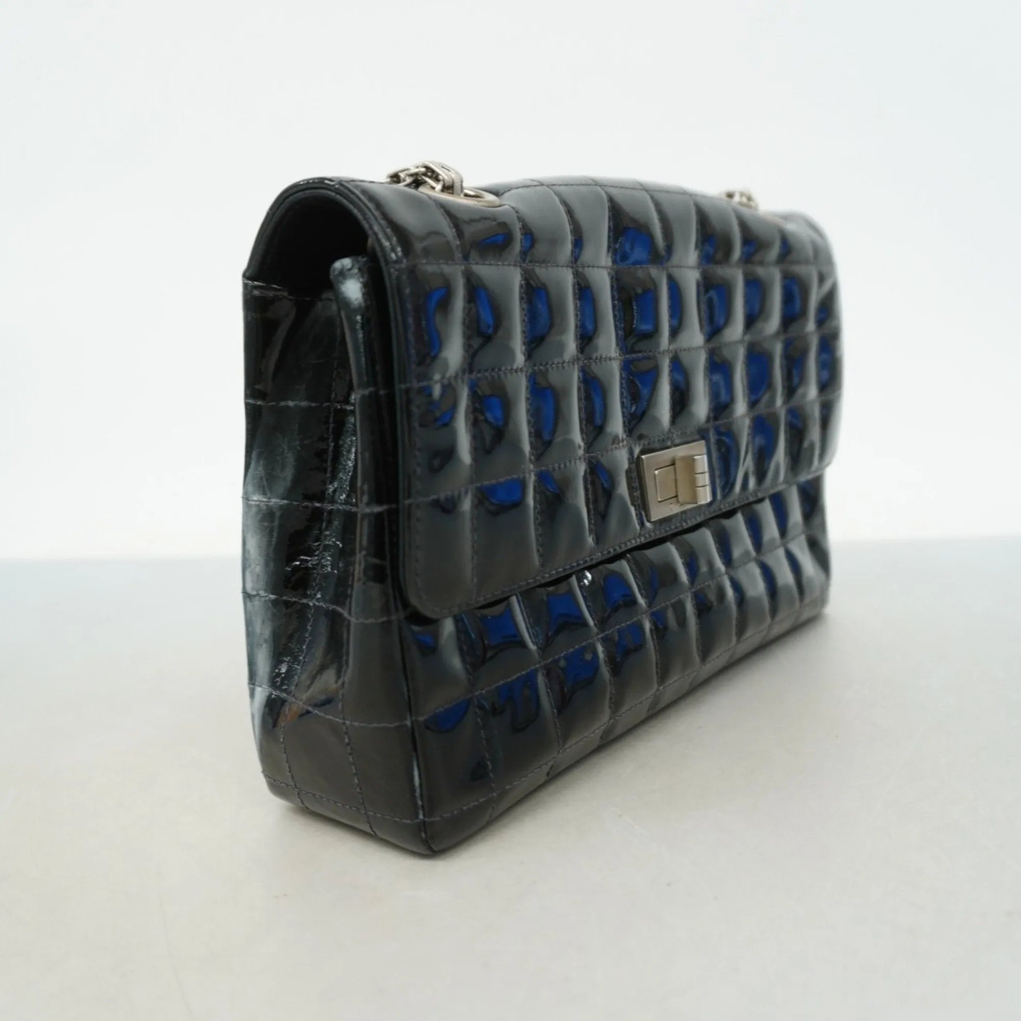 Chanel Patent Leather Shoulder Bag (Pre-Owned)