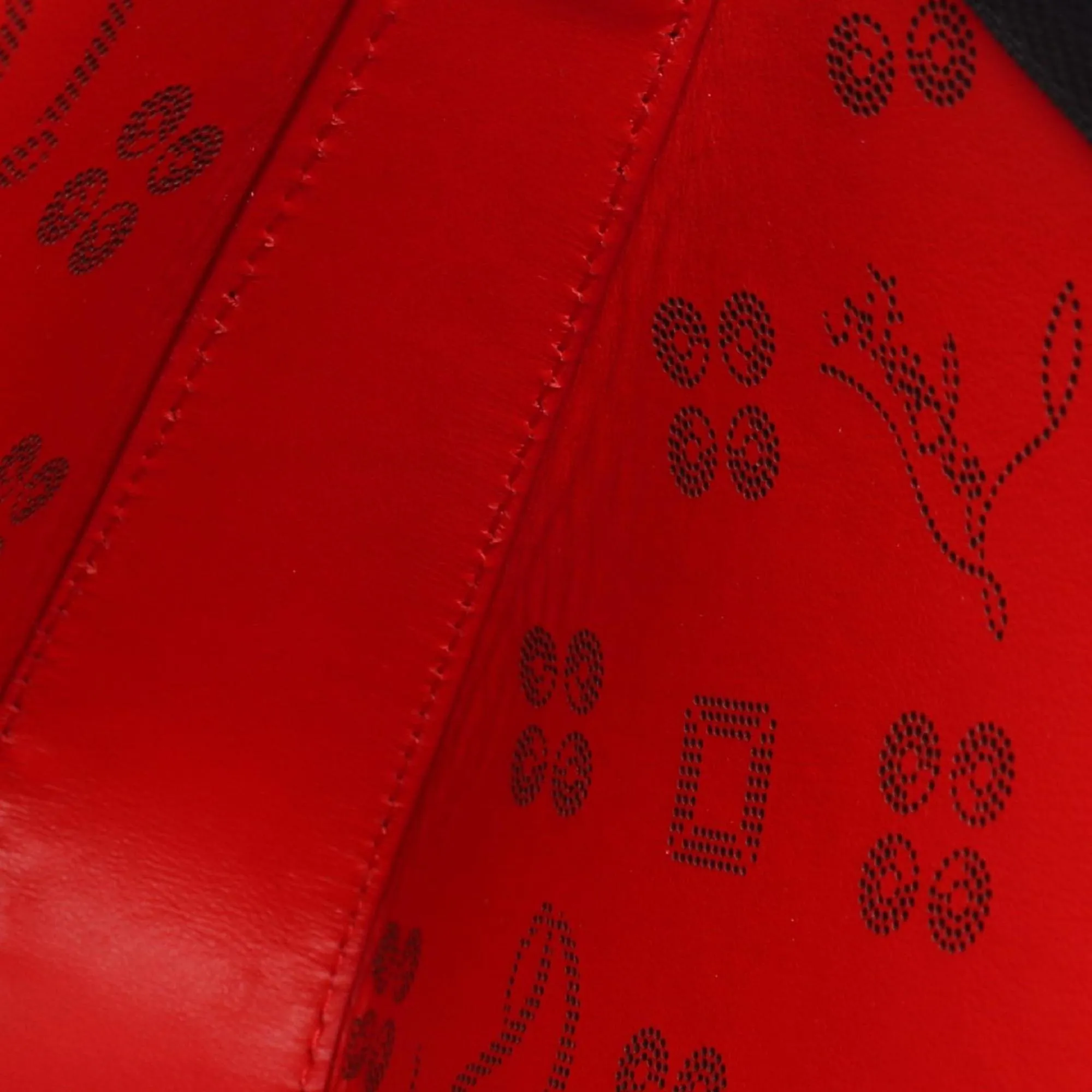 Christian Louboutin Leather Shoulder Bag (Pre-Owned)