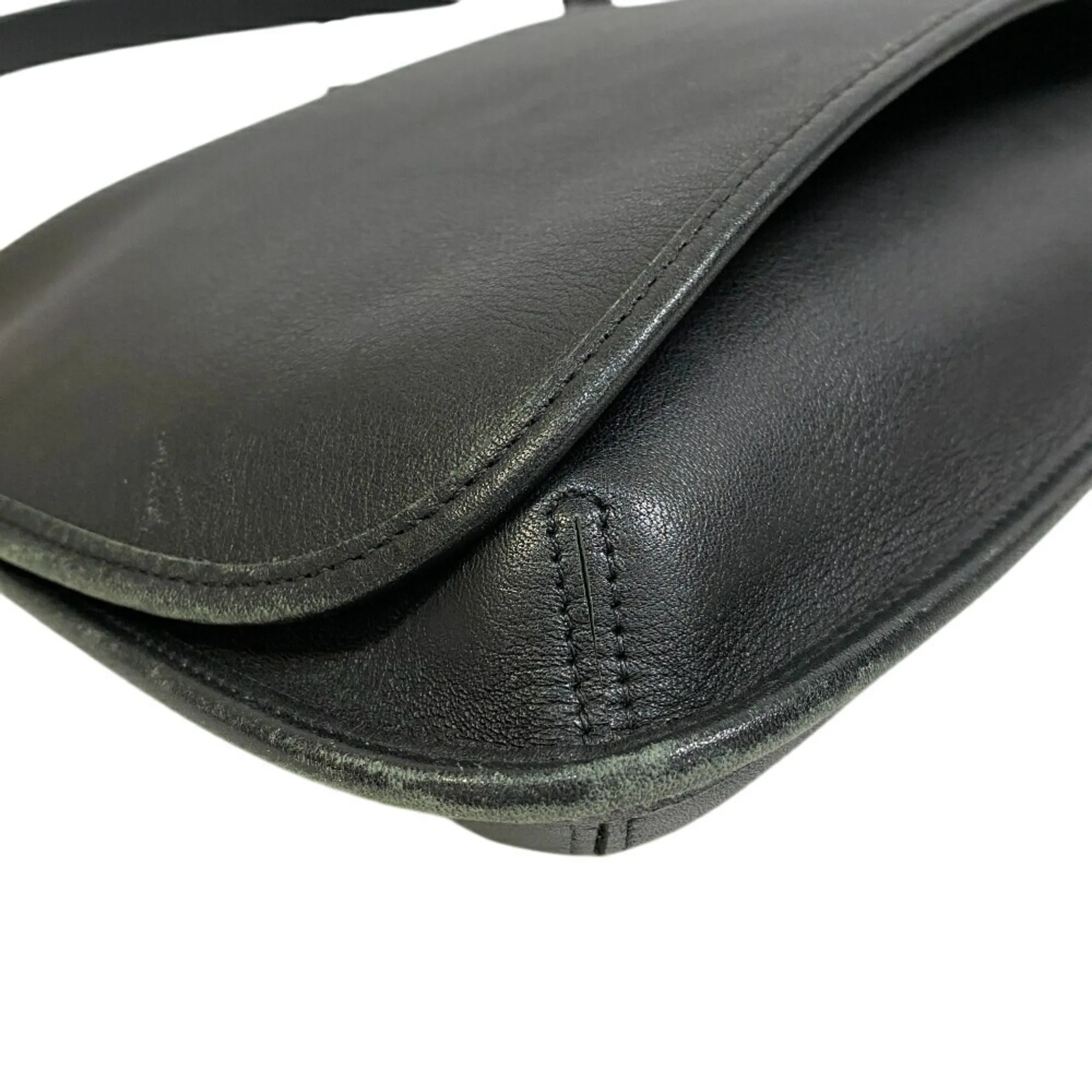 Coach Leather Shoulder Bag (Pre-Owned)