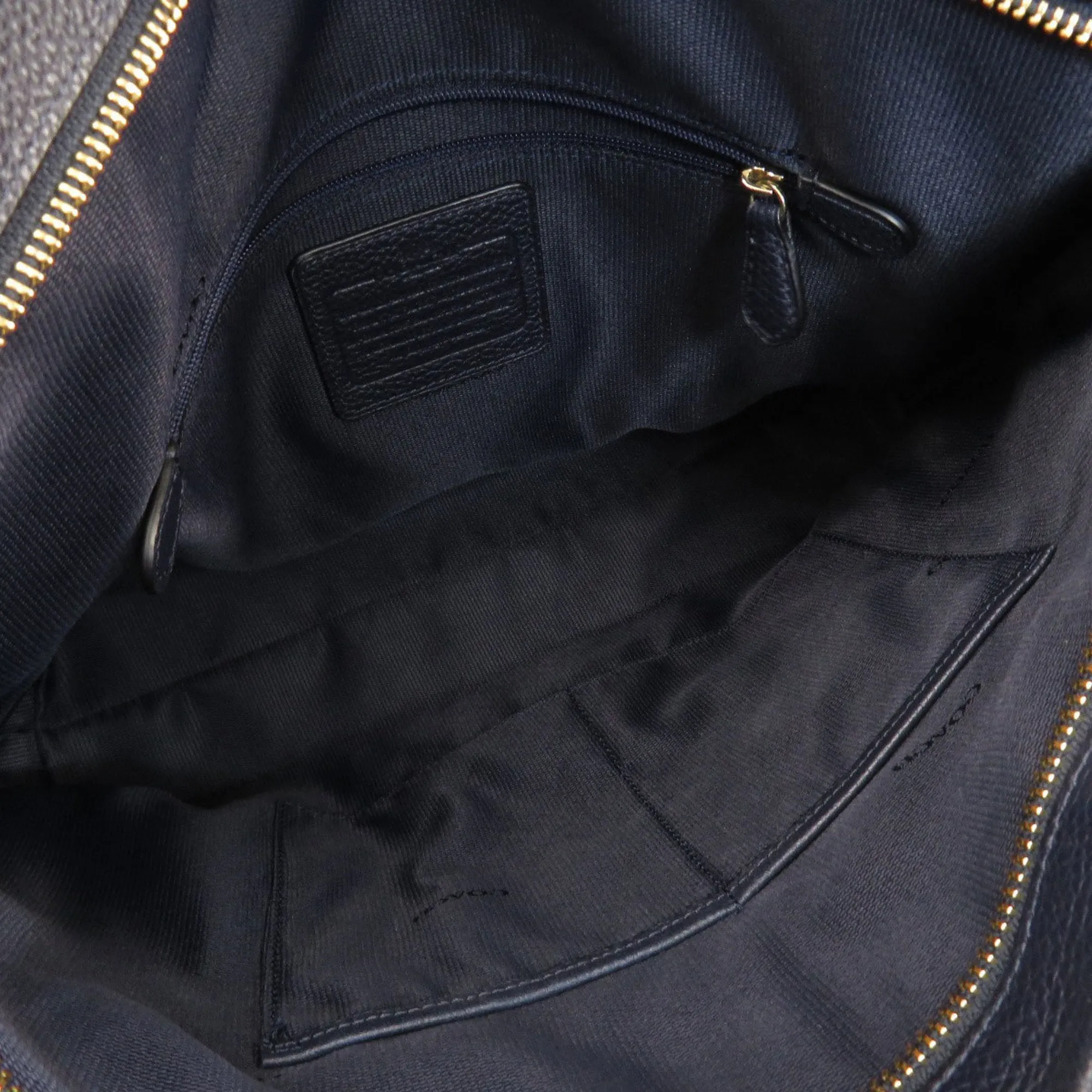 Coach  Leather Shoulder Bag (Pre-Owned)