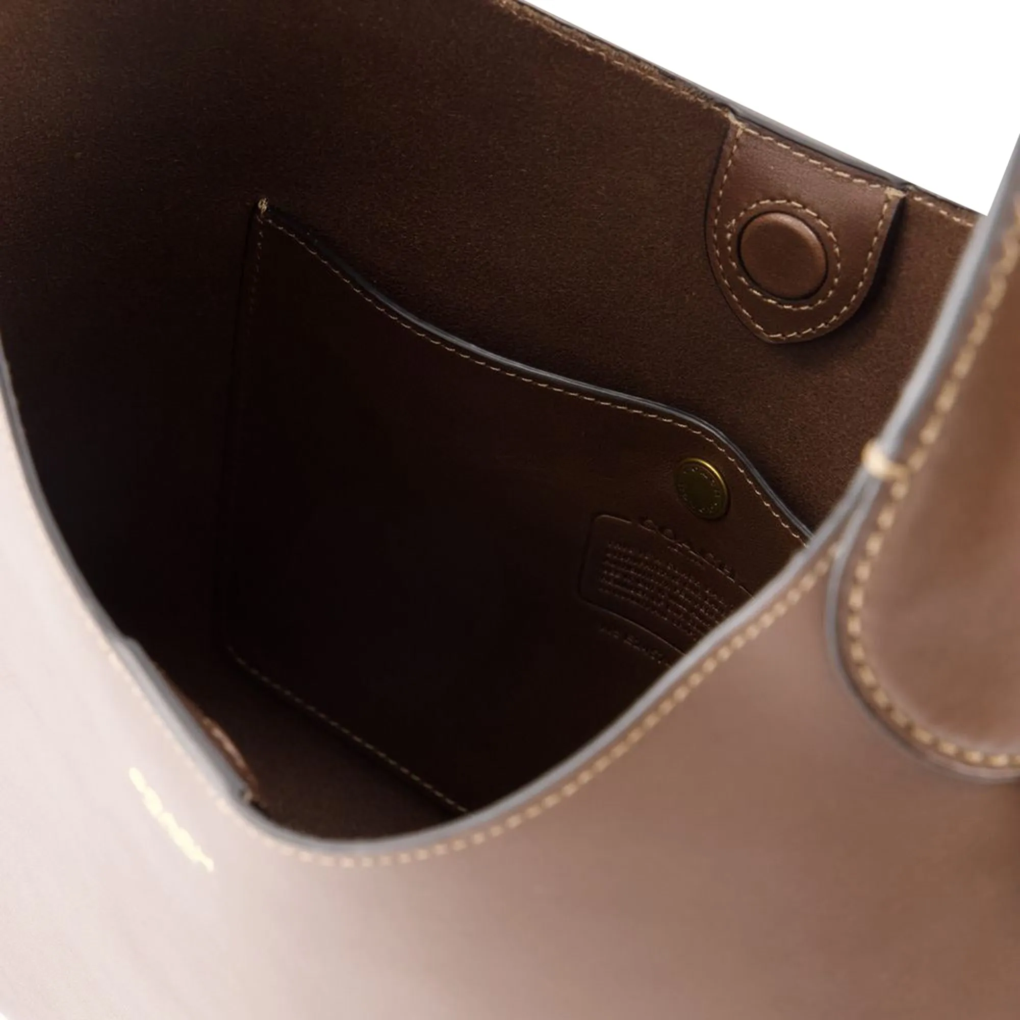 Courage 28 Shoulder Bag - Coach - Leather - Maple