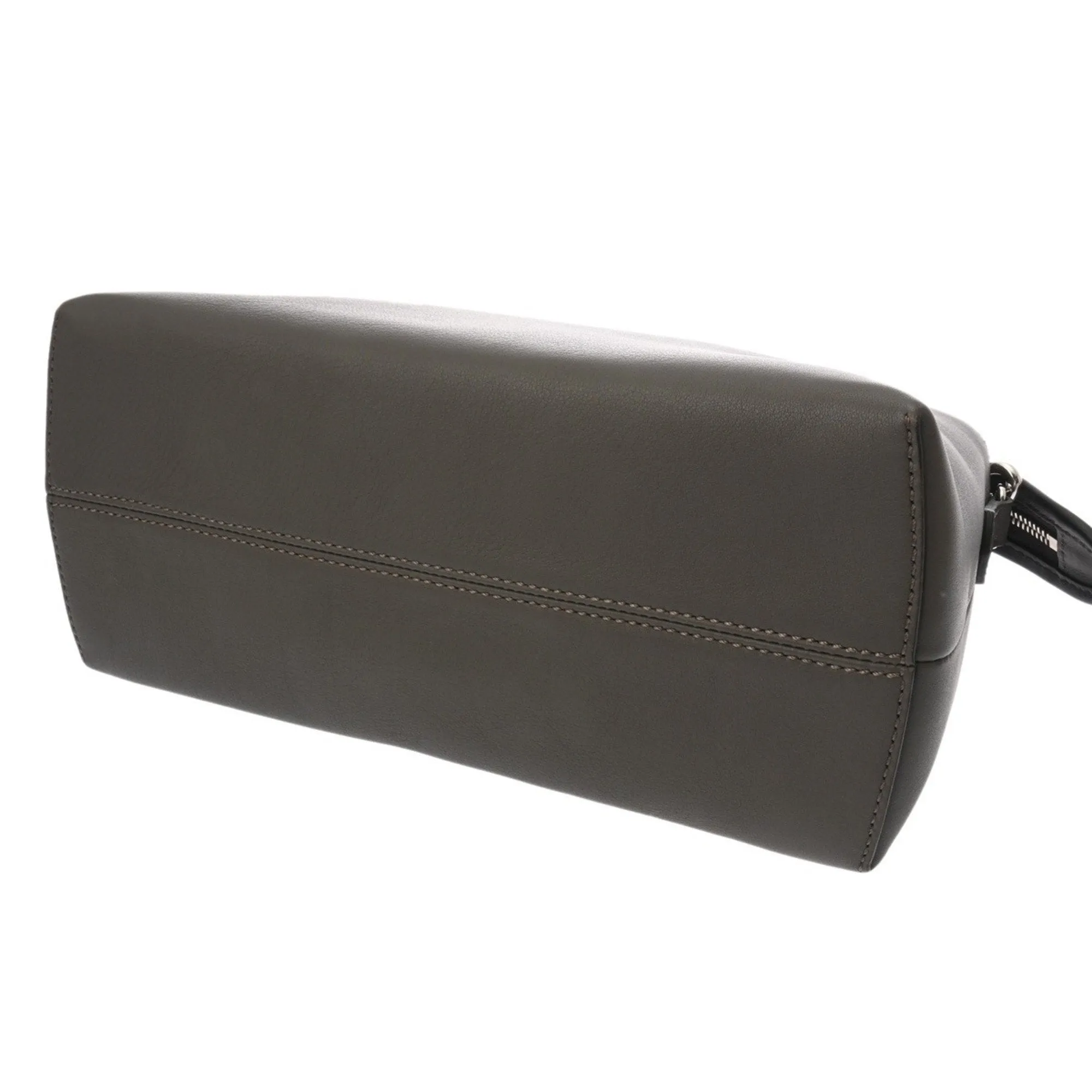 Fendi Leather Shoulder Bag (Pre-Owned)