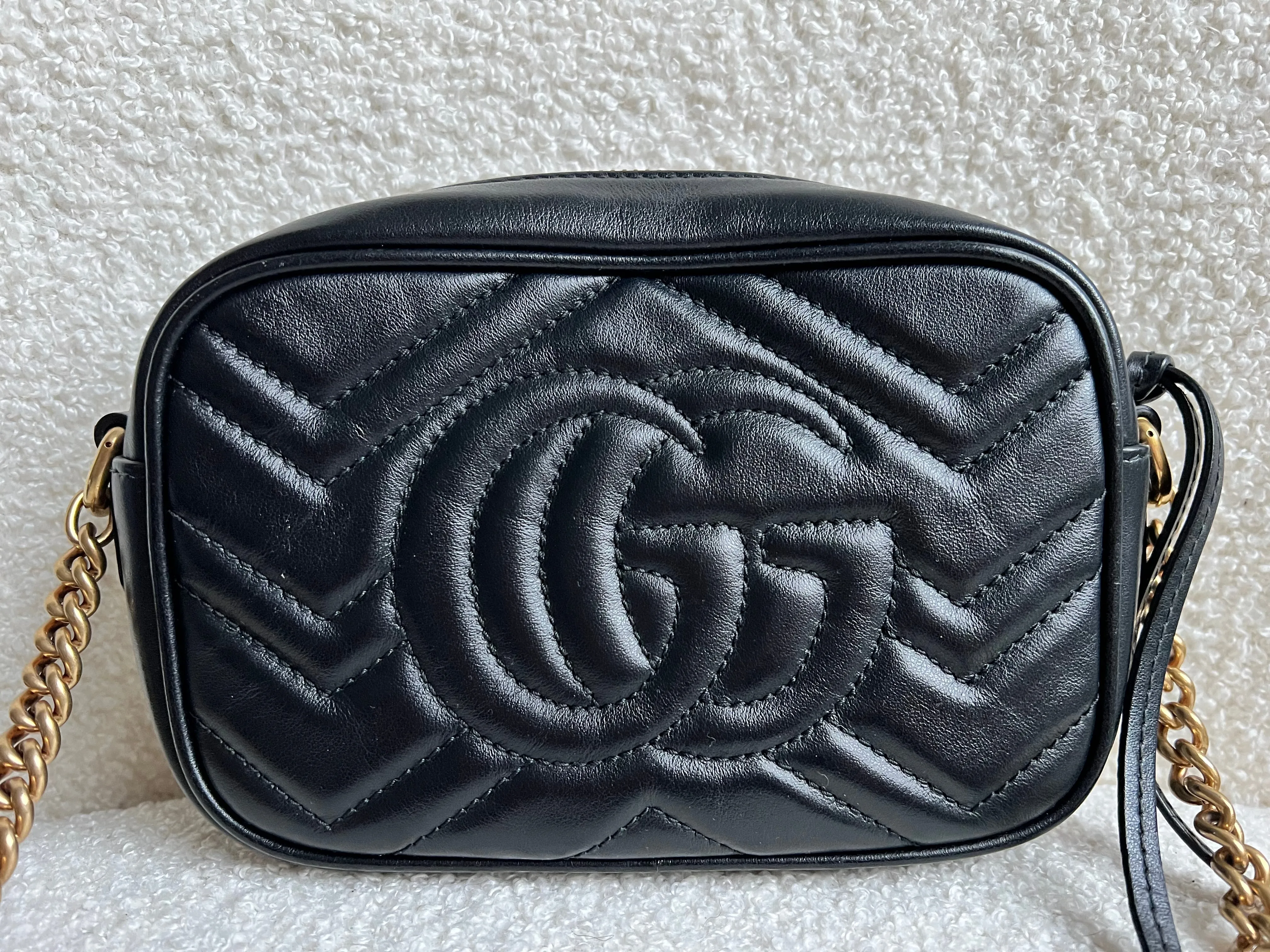 Gucci GG Black Marmont Mini Shoulder Bag (RRP ??1,360)