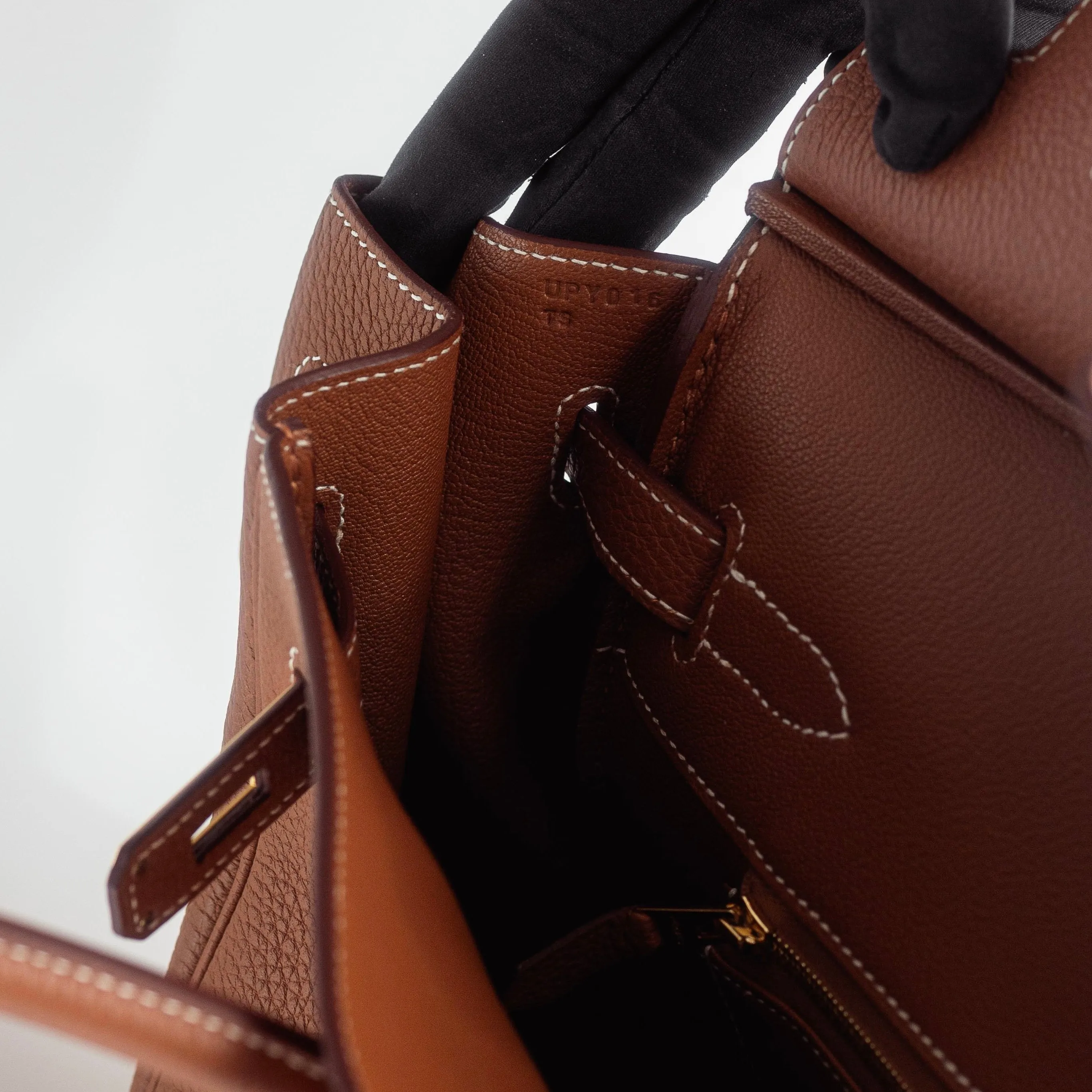 HERM??S - BIRKIN 35 TOGO LEATHER HANDBAG IN GOLD WITH GOLD HARDWARE