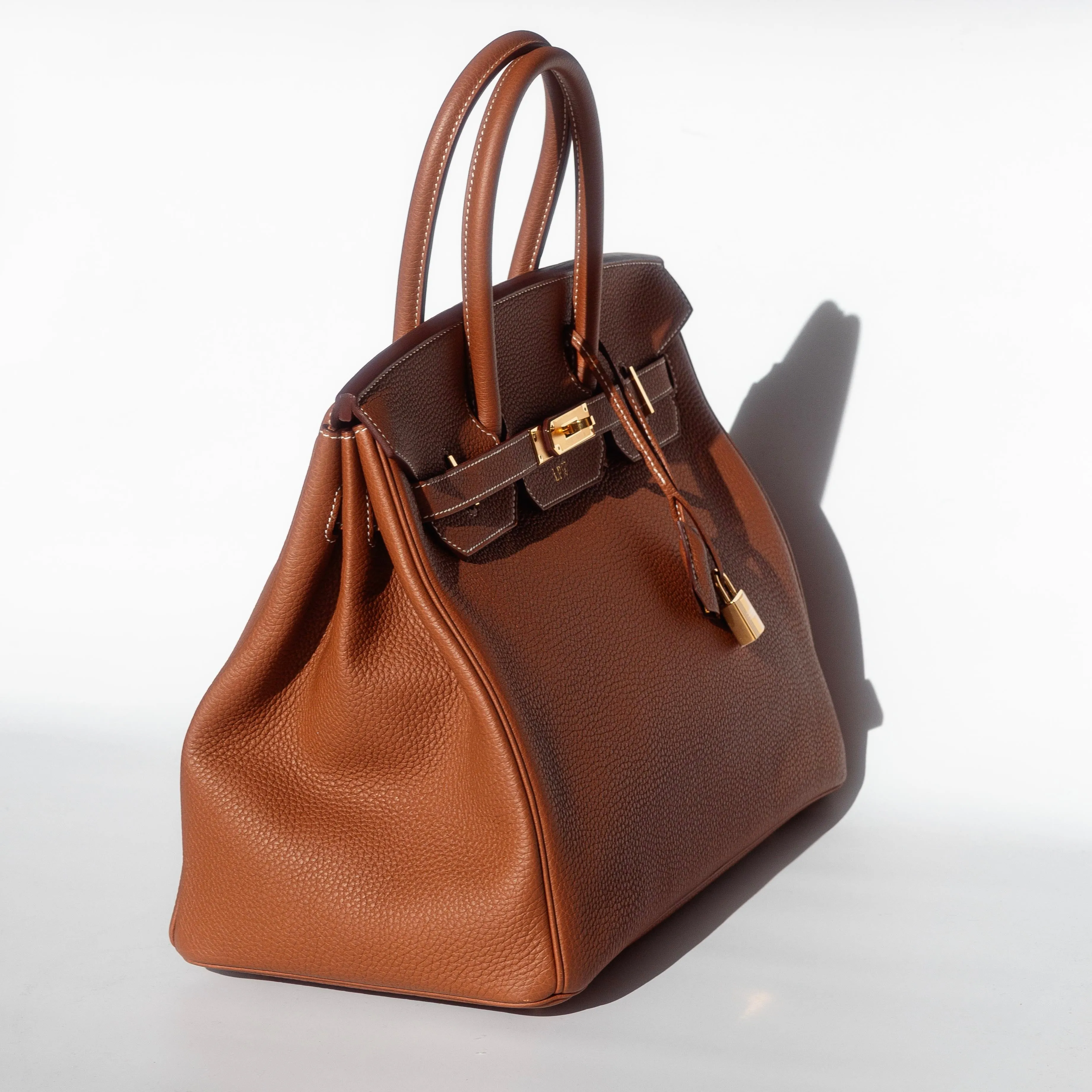 HERM??S - BIRKIN 35 TOGO LEATHER HANDBAG IN GOLD WITH GOLD HARDWARE