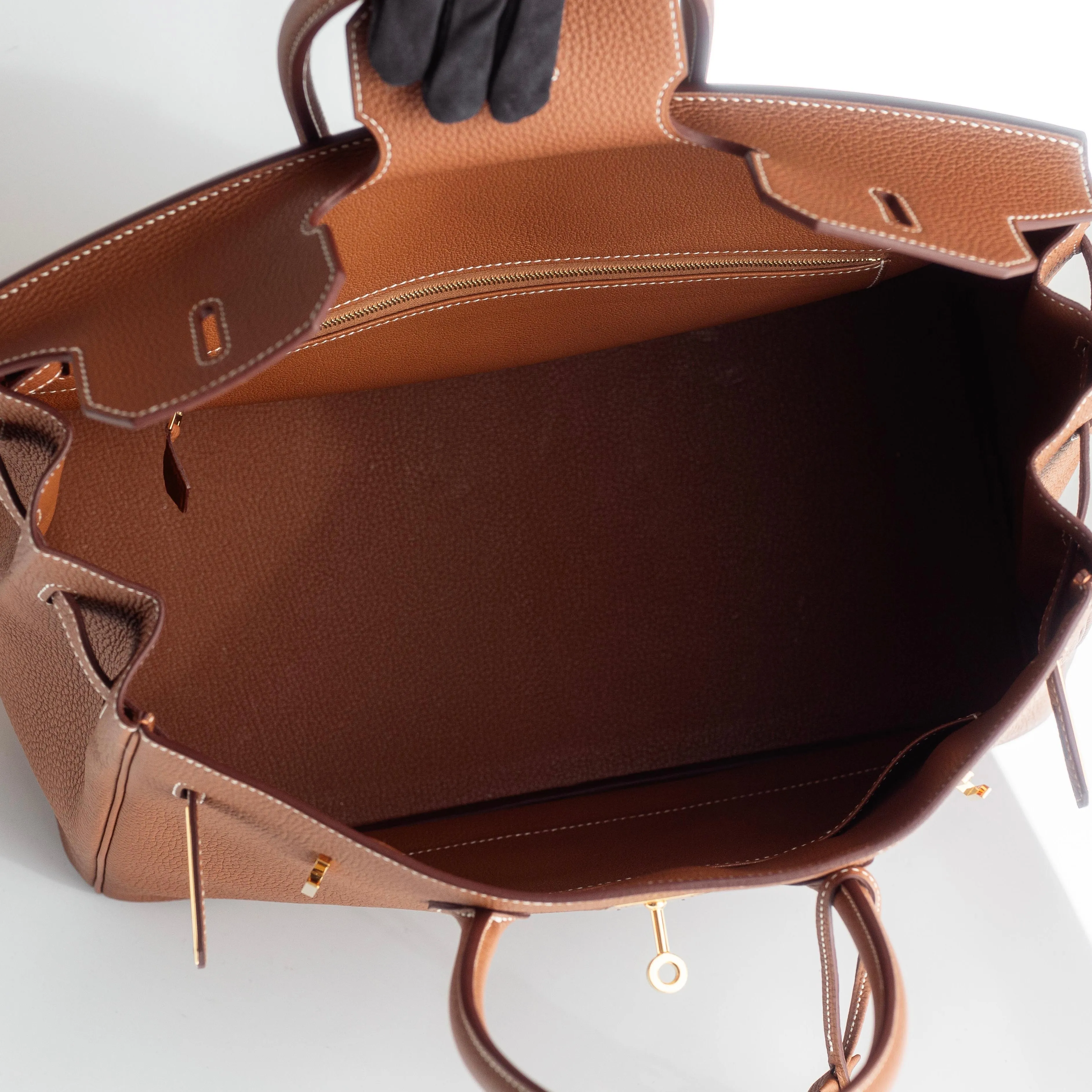 HERM??S - BIRKIN 35 TOGO LEATHER HANDBAG IN GOLD WITH GOLD HARDWARE