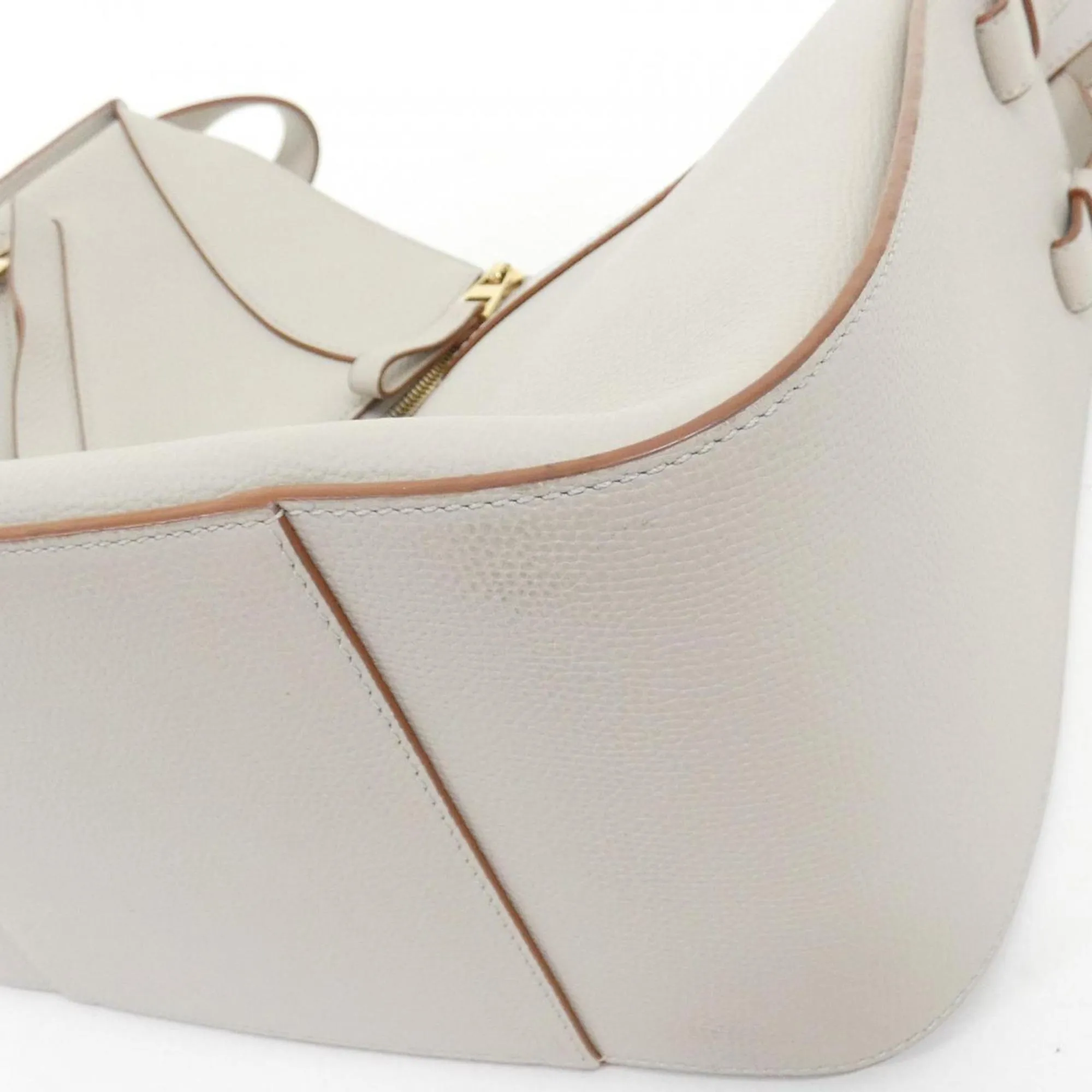 Loewe Hammock Leather Shoulder Bag (Pre-Owned)