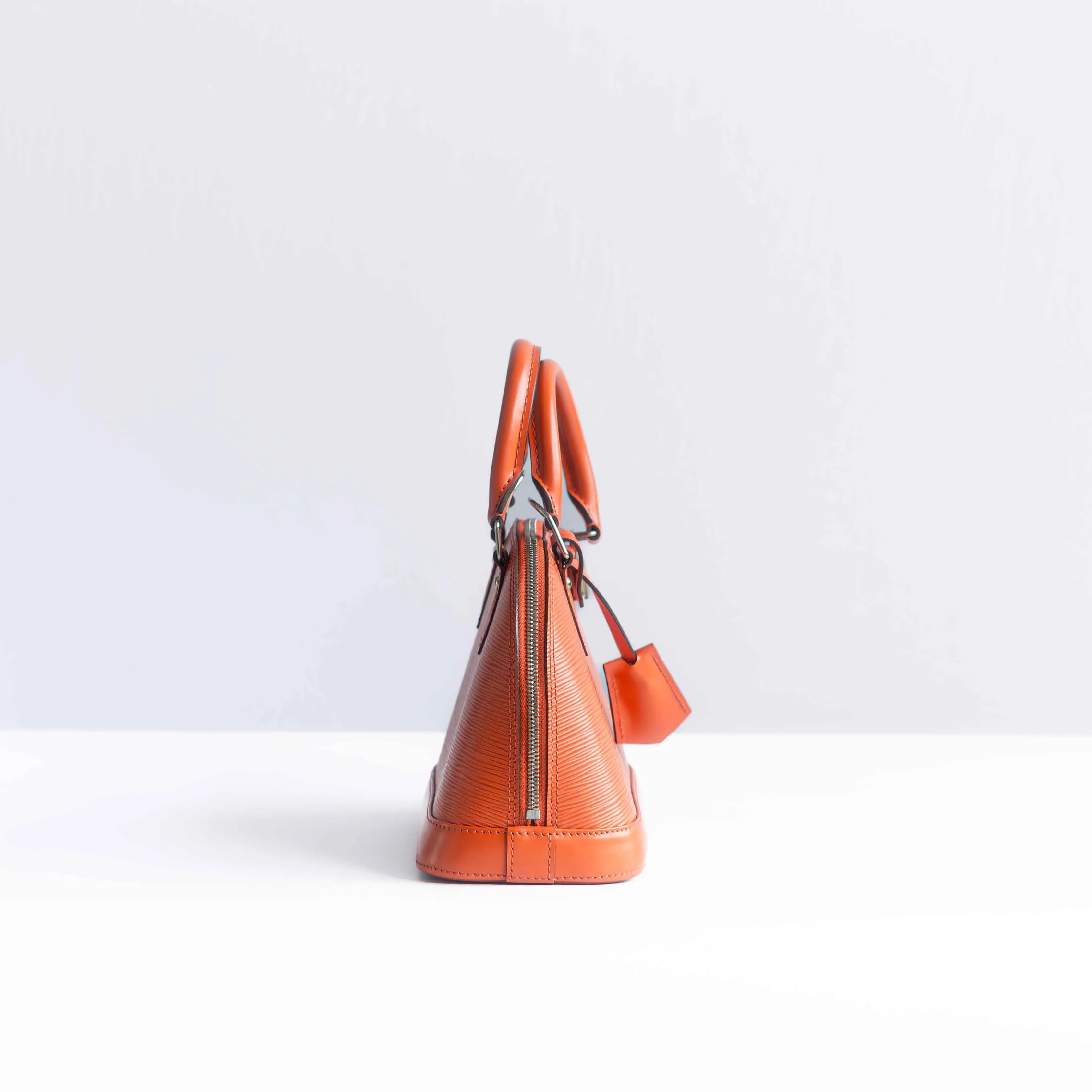 LOUIS VUITTON - BAG ALMA BB ORANGE LEATHER WITH STRAP