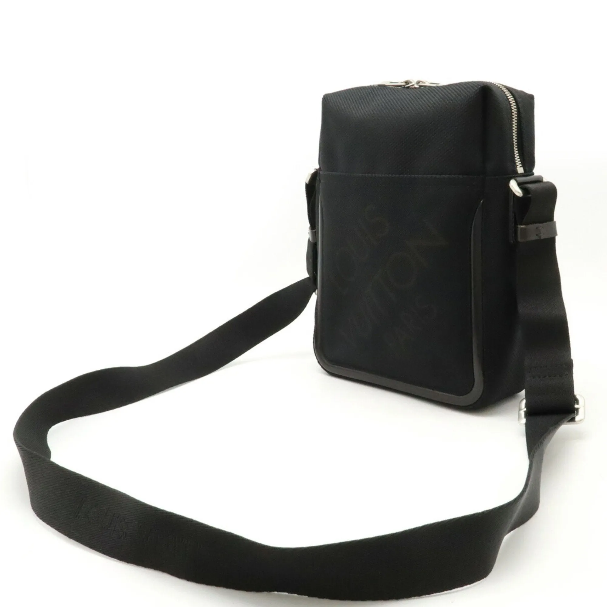 Louis Vuitton Damier Geant Noir Damier Geant Leather Shoulder Bag (Pre-Owned)