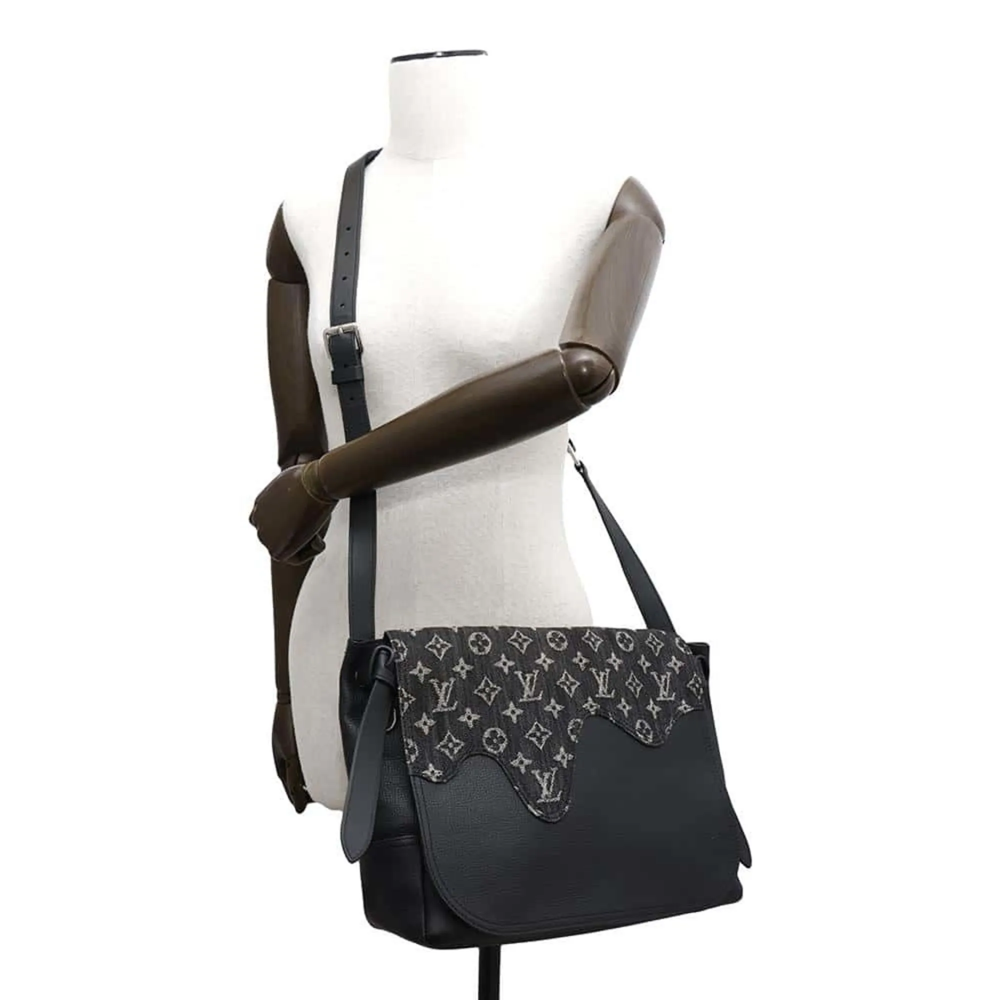 Louis Vuitton Monogram blue Leather Shoulder Bag (Pre-Owned)