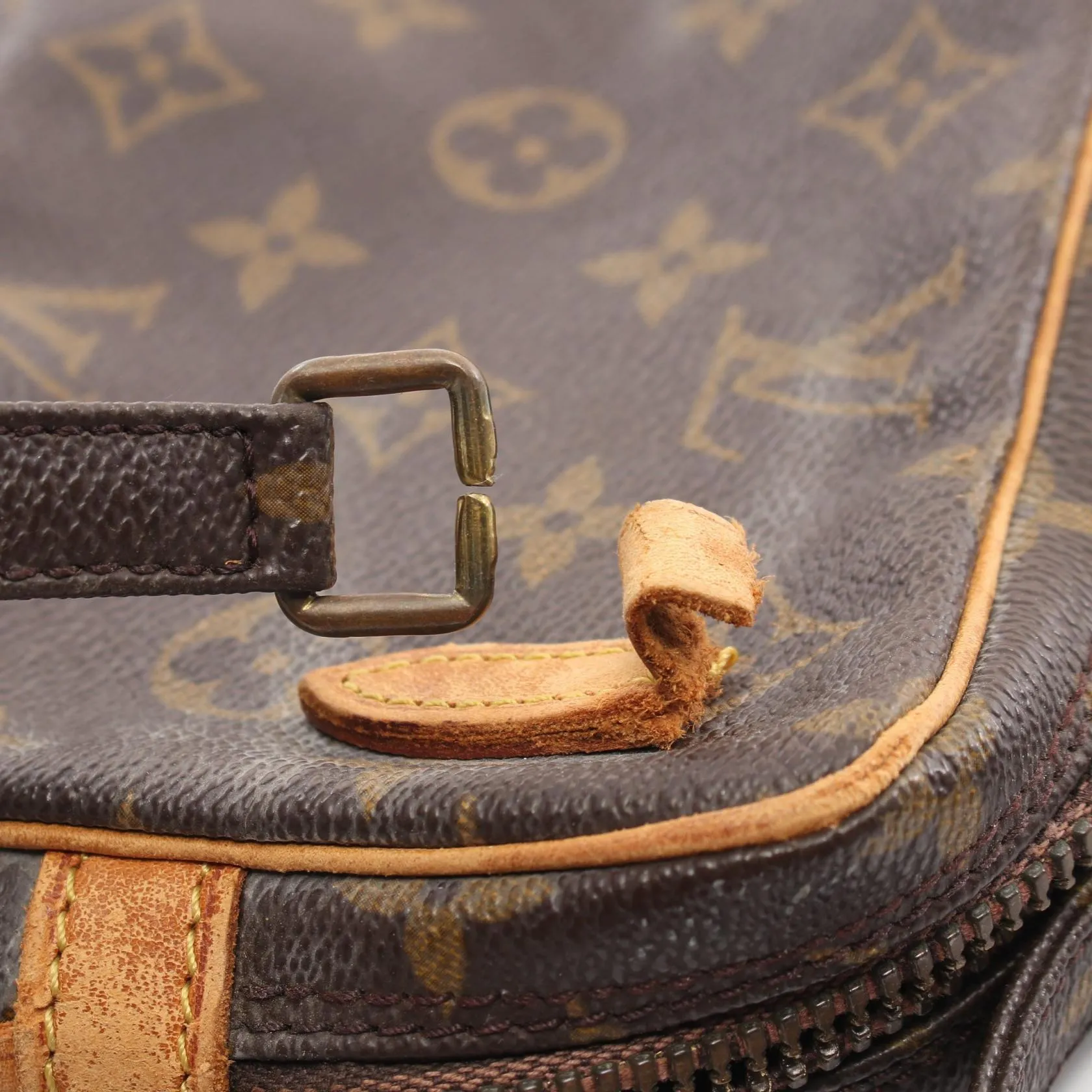 Louis Vuitton Monogram Canvas Leather Shoulder Bag