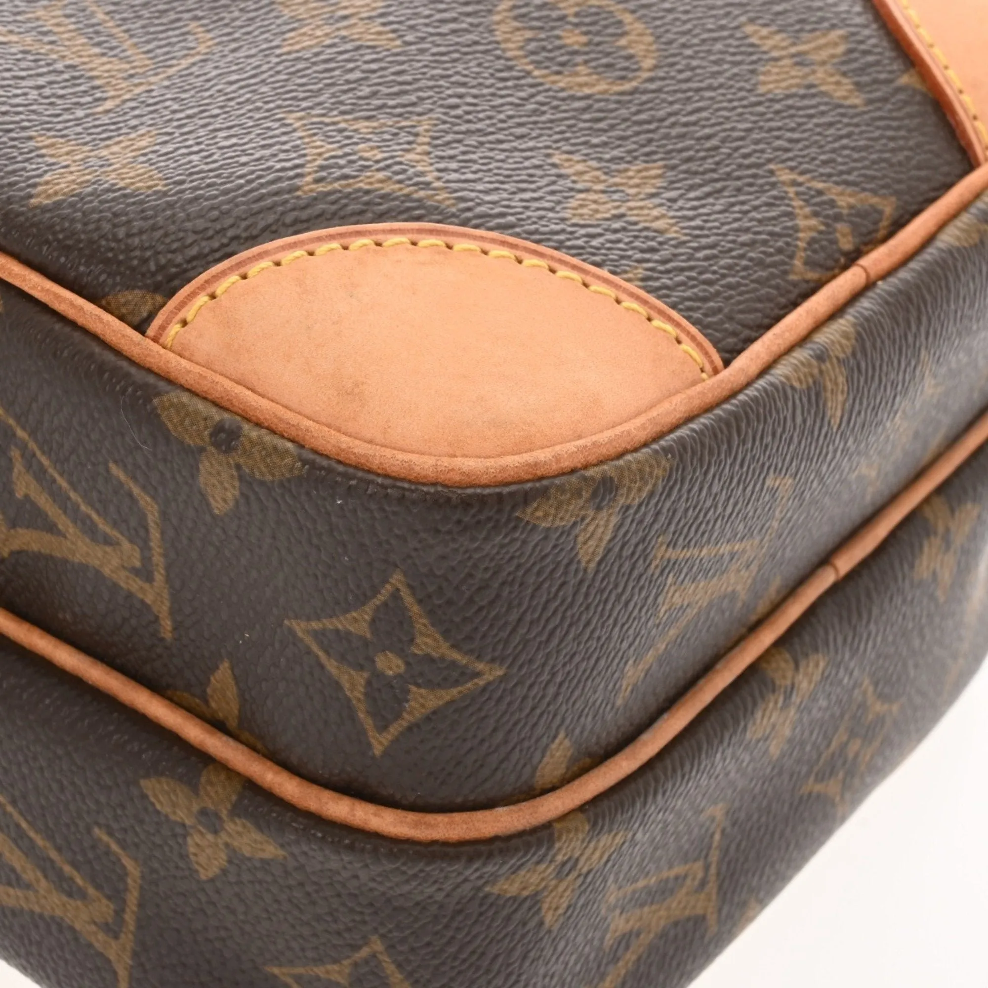 Louis Vuitton Monogram Monogram Shoulder Bag (Pre-Owned)