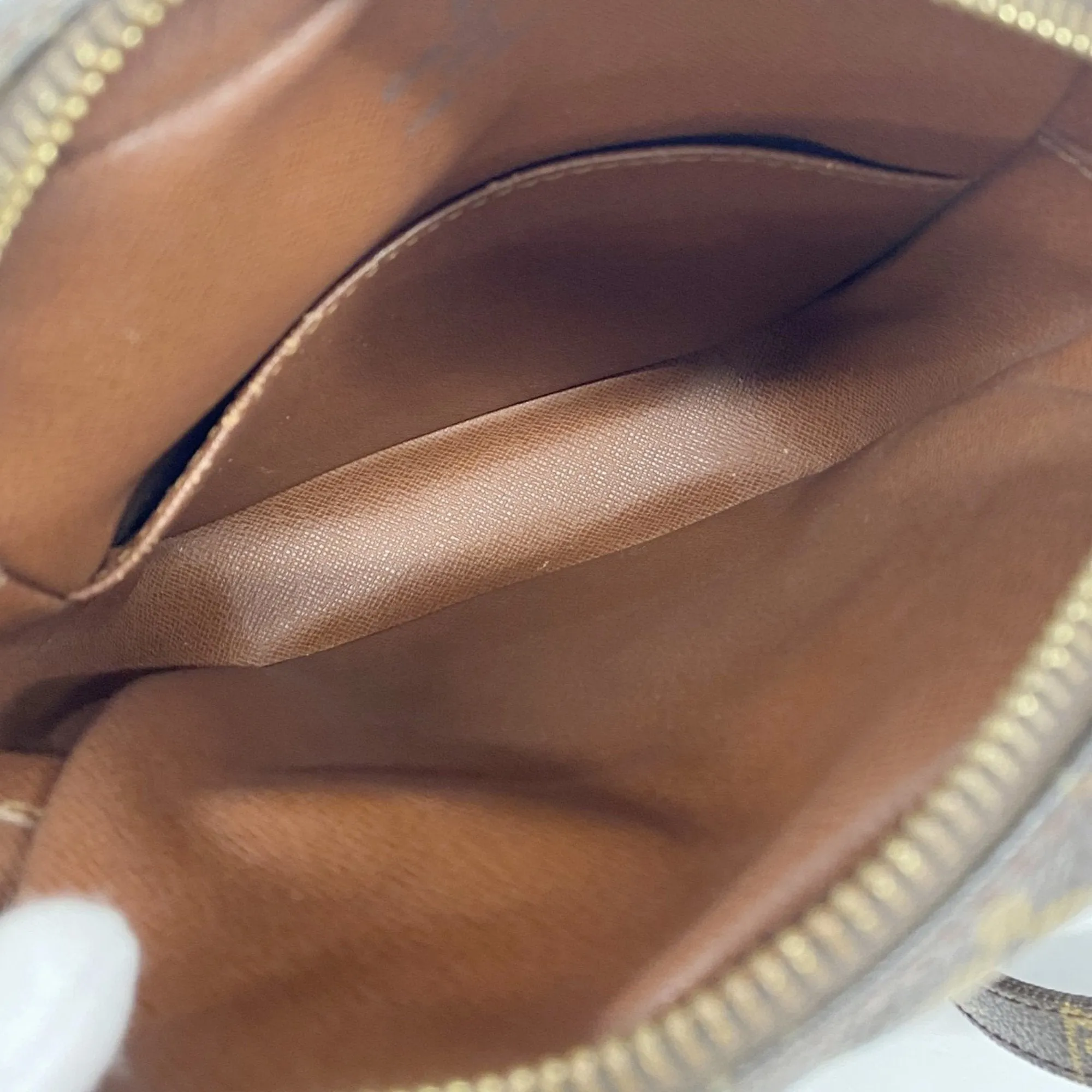 Louis Vuitton Shoulder Bag (Pre-Owned)
