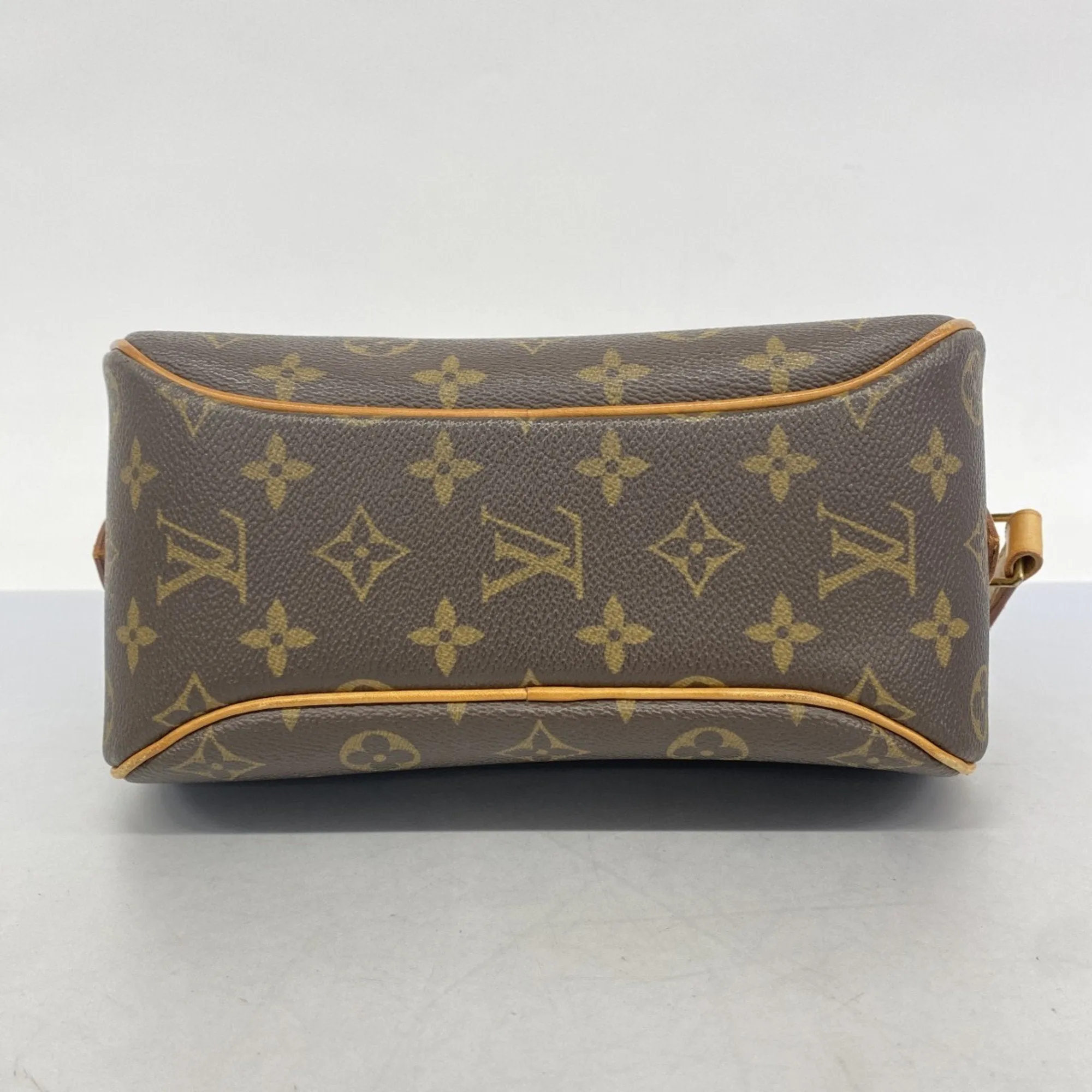 Louis Vuitton Shoulder Bag (Pre-Owned)