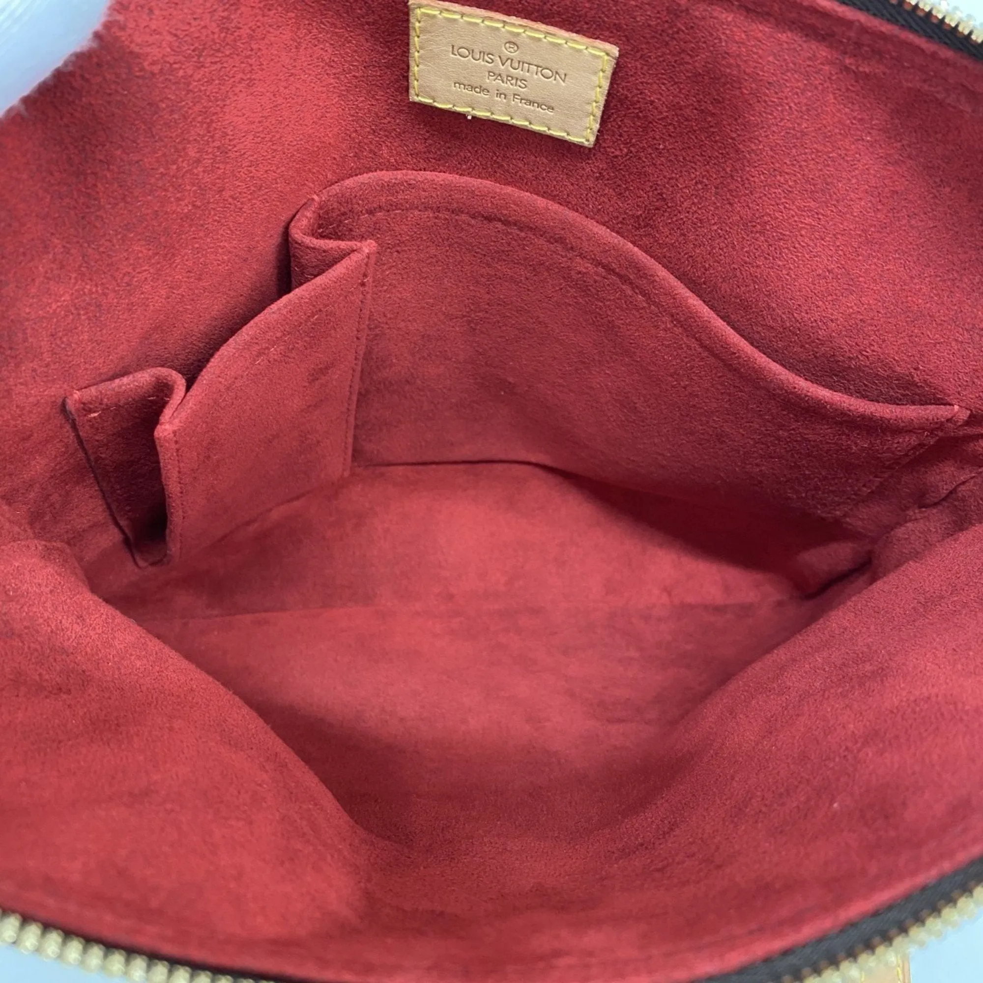 Louis Vuitton Shoulder Bag (Pre-Owned)