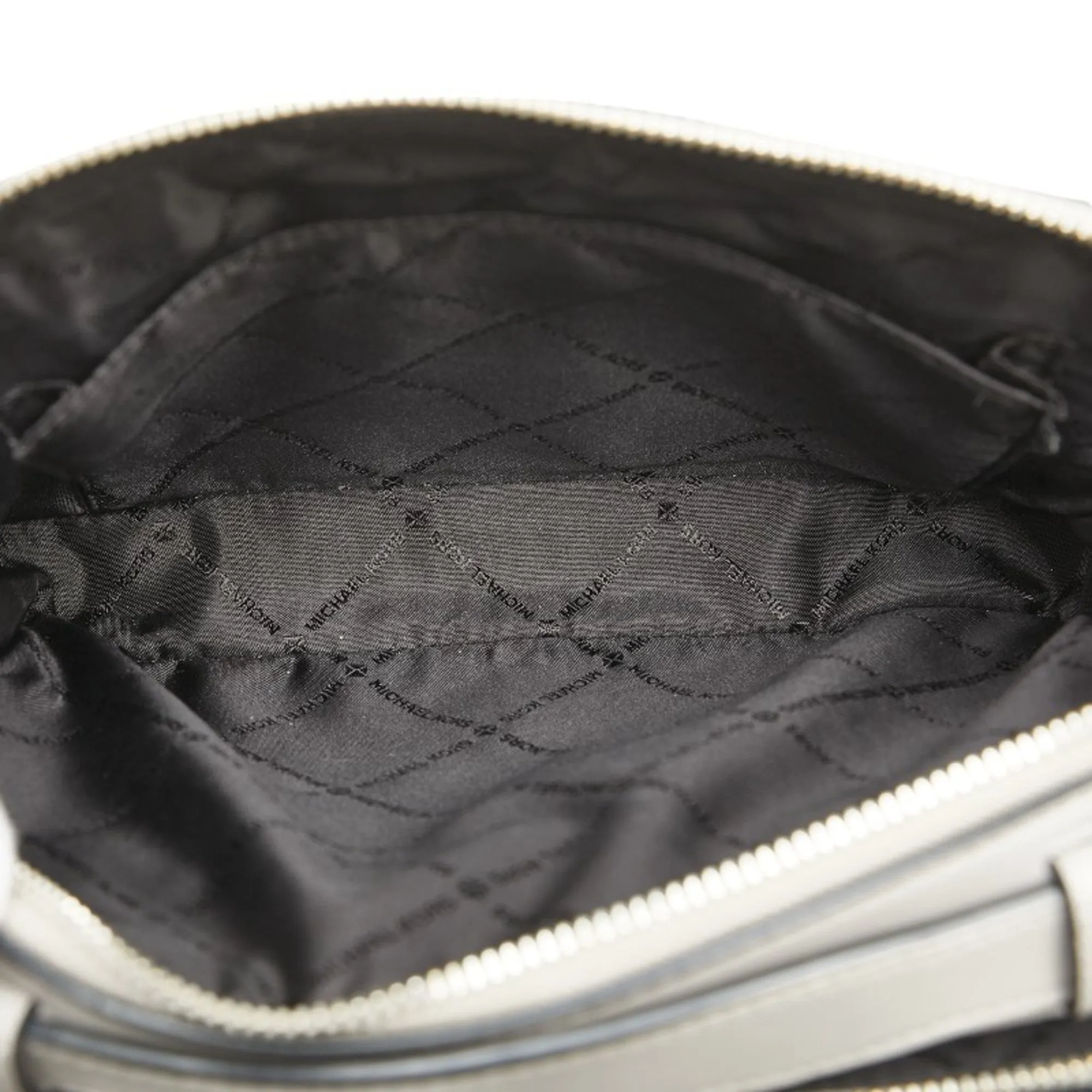 Michael Kors  Leather Handbag Shoulder Bag (Pre-Owned)