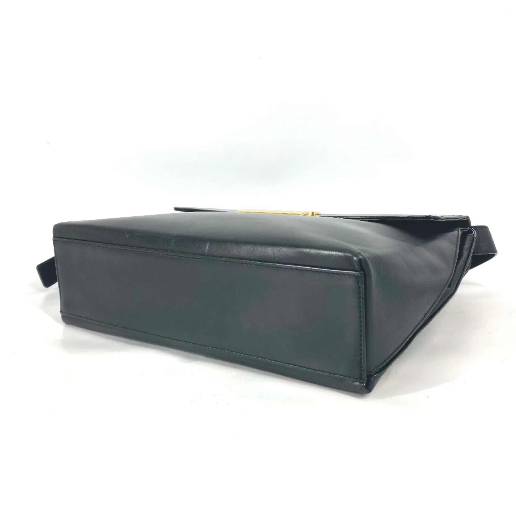 Salvatore Ferragamo  Leather Shoulder Bag (Pre-Owned)
